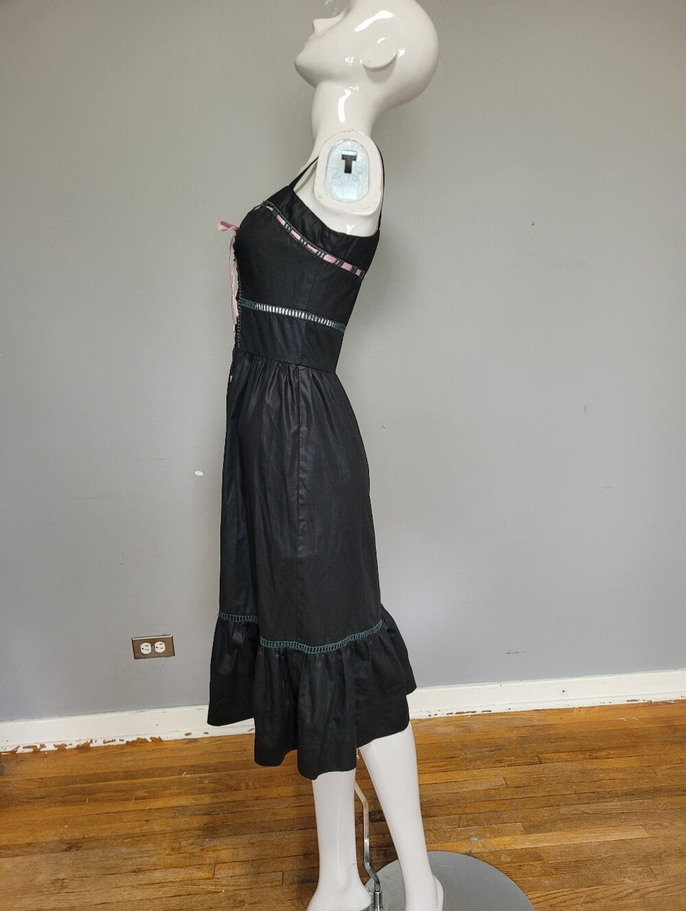 Vintage Black & Pink Trim Midi Ruffle Dress, VGUC, Approximate Size 2 - Picture 6 of 7